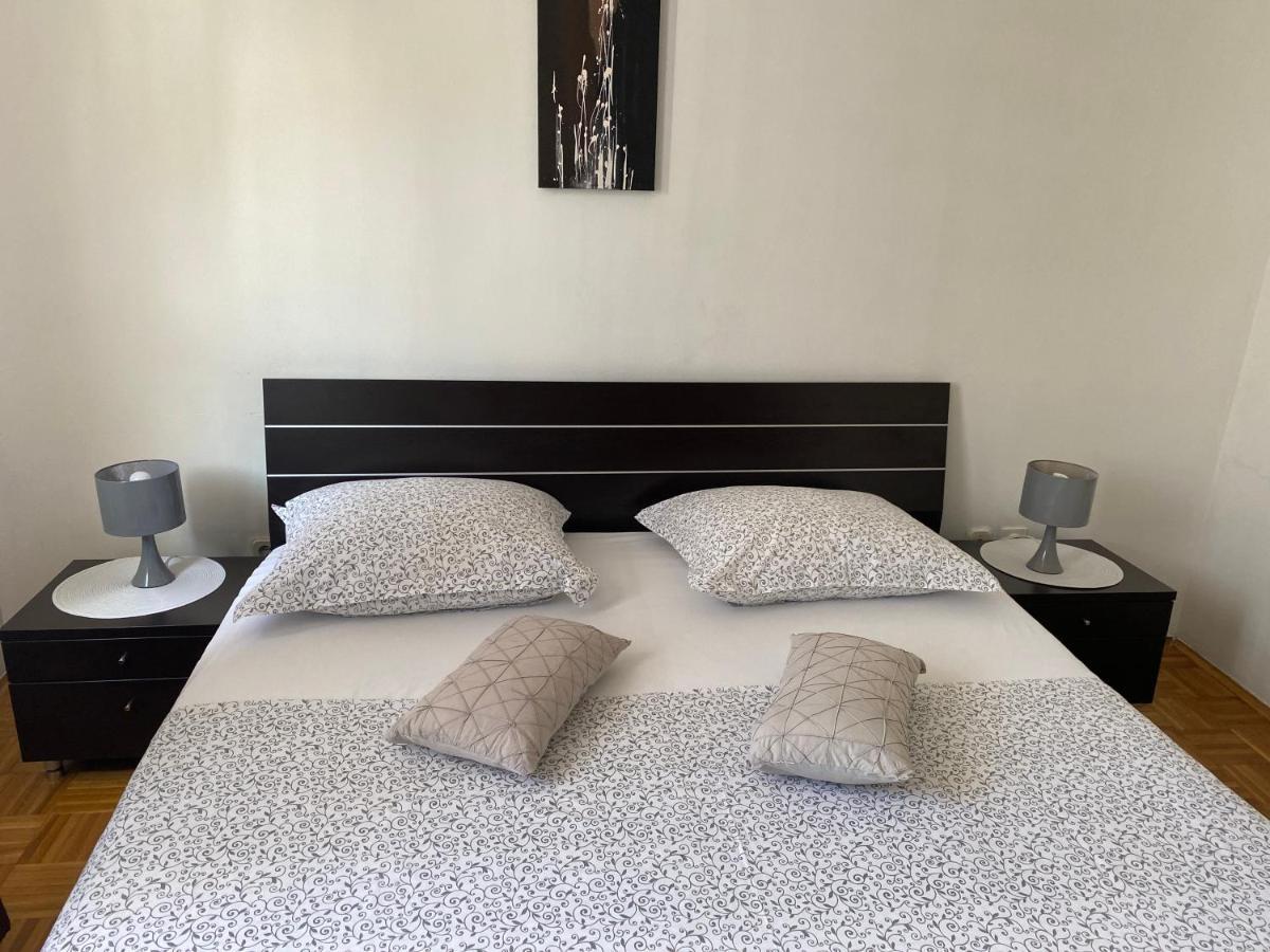 Apartment Miana Trogir Luaran gambar